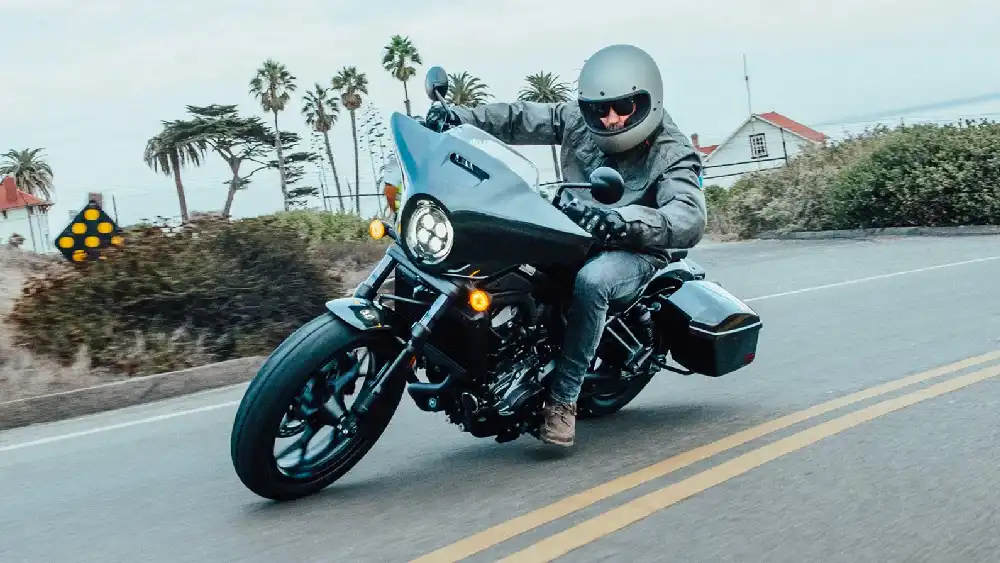 Honda CMX1100T 'Rebel', Bakal Tantang Harley-Davidson? 1 Honda CMX1100T Rebel HotCars