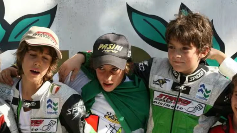 Pecco Bagnaia: Pakai Nomor 1 Memberi Lebih Banyak Tekanan 2 Pecco Bagnaia Manuel Pagliani Niccolo Antonelli kemenangan pertama Pecco di Minimoto