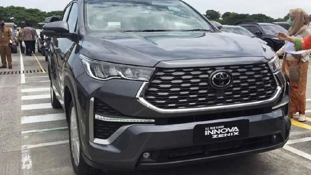 Wuling Almaz Hybrid Sudah Cukup Bagus, Tapi... 1 Toyota Kijang Innova Zenix Hybrid MSN