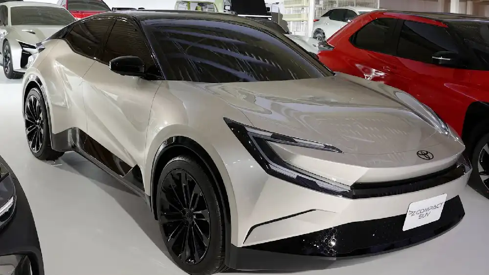 Toyota bZ3X, 'Adiknya' bZ4X yang Lebih Kompak! 1 Toyota bZ3X bZ Compact SUV CarBuzz