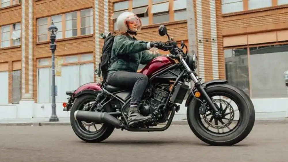 Honda Rebel 300 Resmi Dirilis, Lebih Gahar dan Klasik! 1 Honda Rebel 300 2023 NewsByte