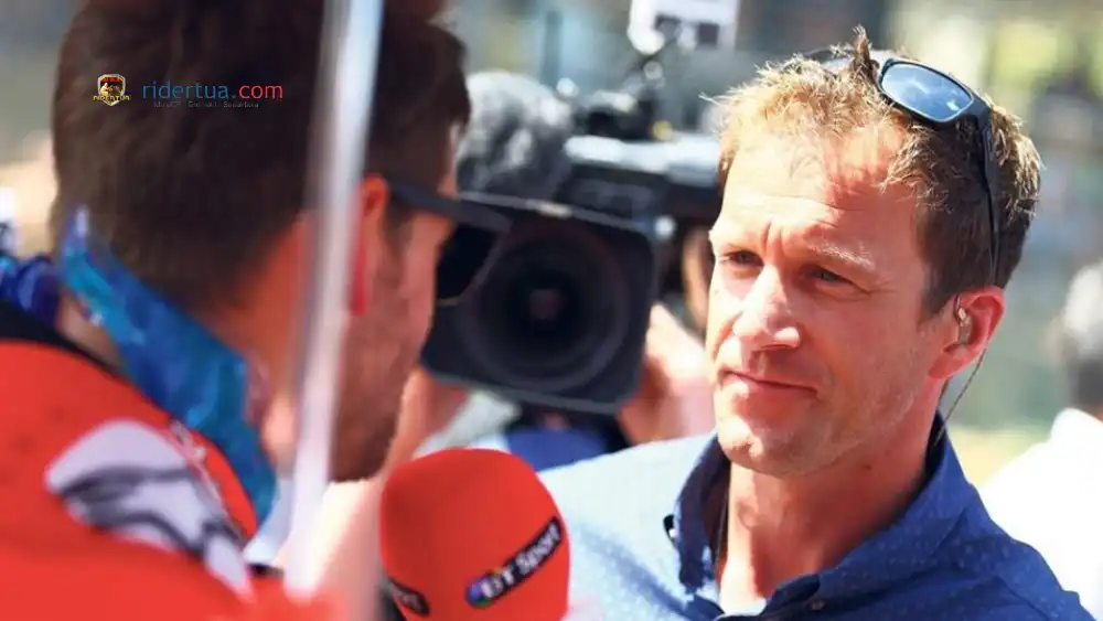 Marc Marquez Atasi Rasa Sakit karena Ingin Kalahkan Rekor Valentino Rossi 1 Neil Hodgson