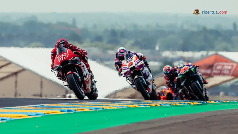 Target Augusto Fernandez ? Pembalap KTM Pertama di Lintasan! 1 augusto fernandez