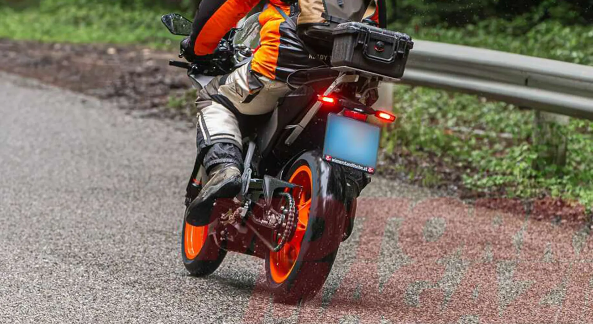 Tampak Belakang KTM RC 390 Terbaru