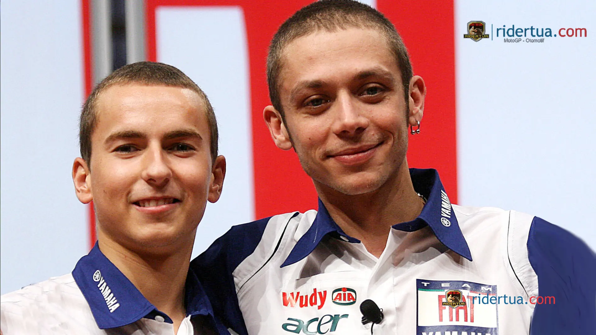 Jorge Lorenzo : Di Podium Tahun 2015, 80 Persen Publik Spanyol Mencemooh Saya dan Marc Marquez 1 Jorge Lorenzo - Valentino Rossi