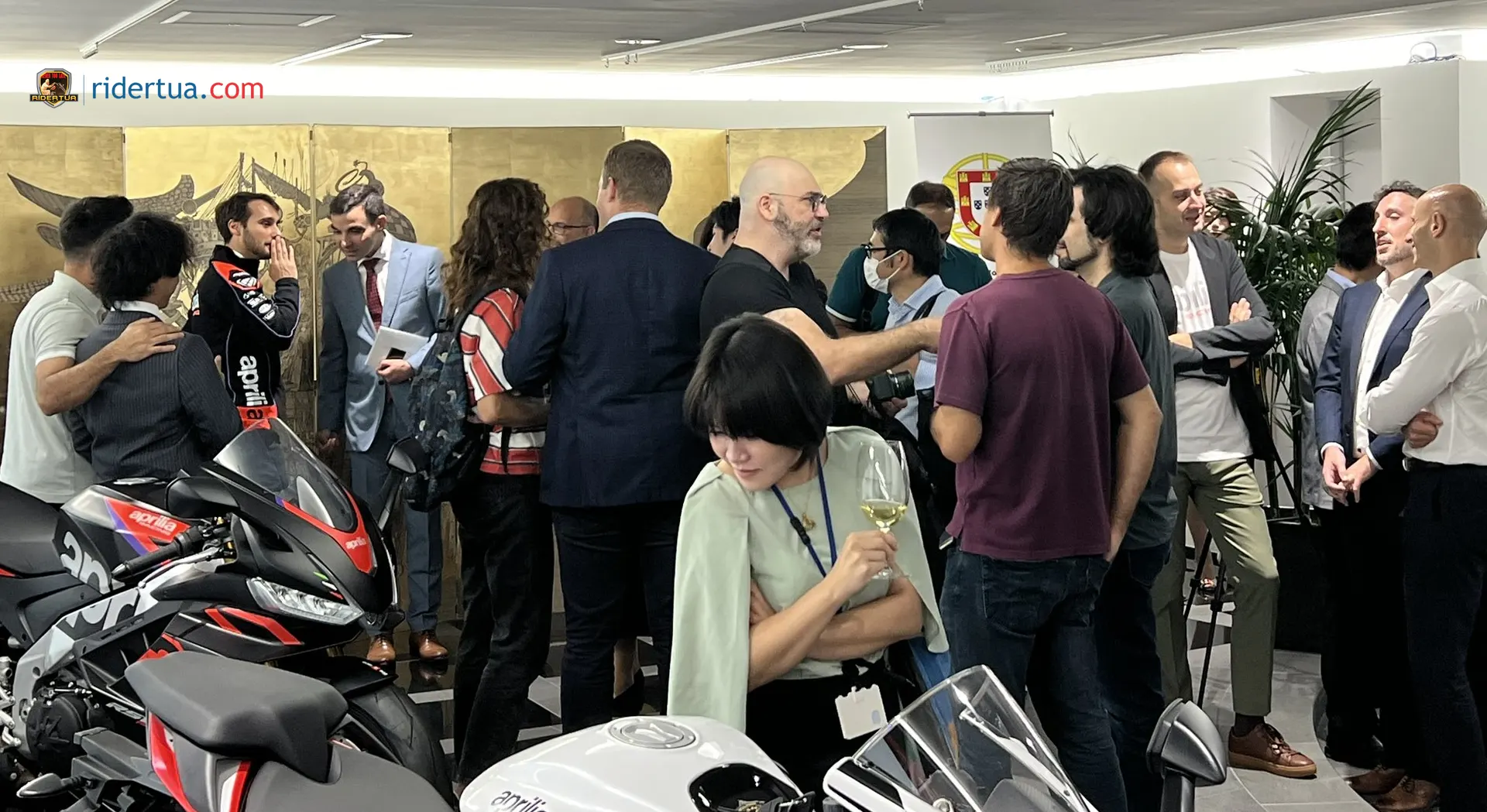 Miguel Oliveira : Pertama Kali Disambut di Kedutaan Portugal 1 Kedutaan Portugal di Jepang