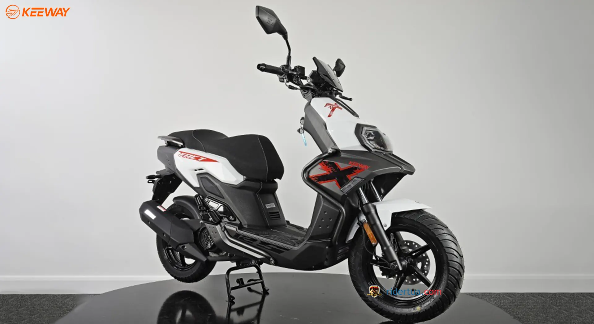 Skutik Adventure Keeway Fact X 125, Harganya Mendekati Honda ADV 160? 1 Skutik Adventure Keeway Fact X 125, Harganya Mendekati Honda ADV 160?