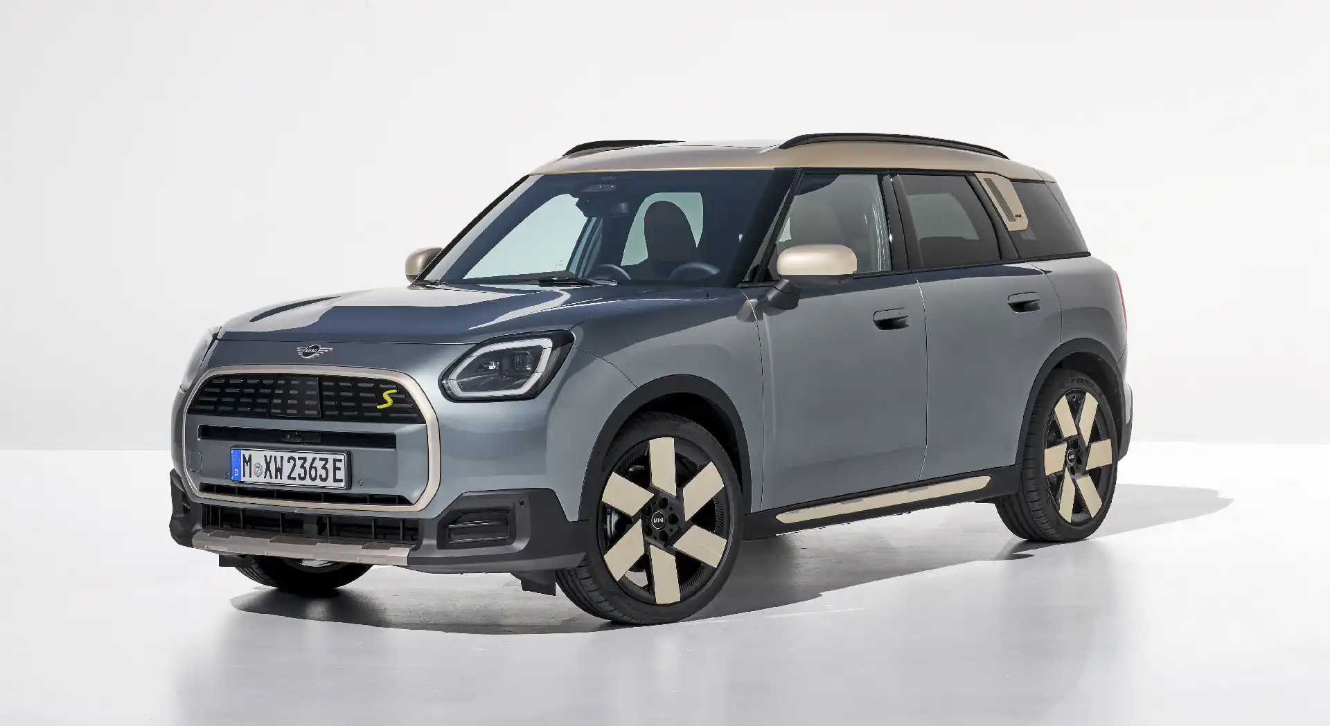 BMW Siap Setrum Mobil Lainnya, Termasuk Mini 1 BMW Siap Setrum Mobil Lainnya, Termasuk Mini