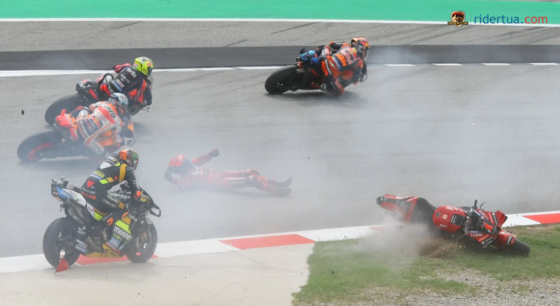 Brad Binder : Oli Bocor Setelah Bertabrakan dengan Martin 2 Pecco - Binder - Martin