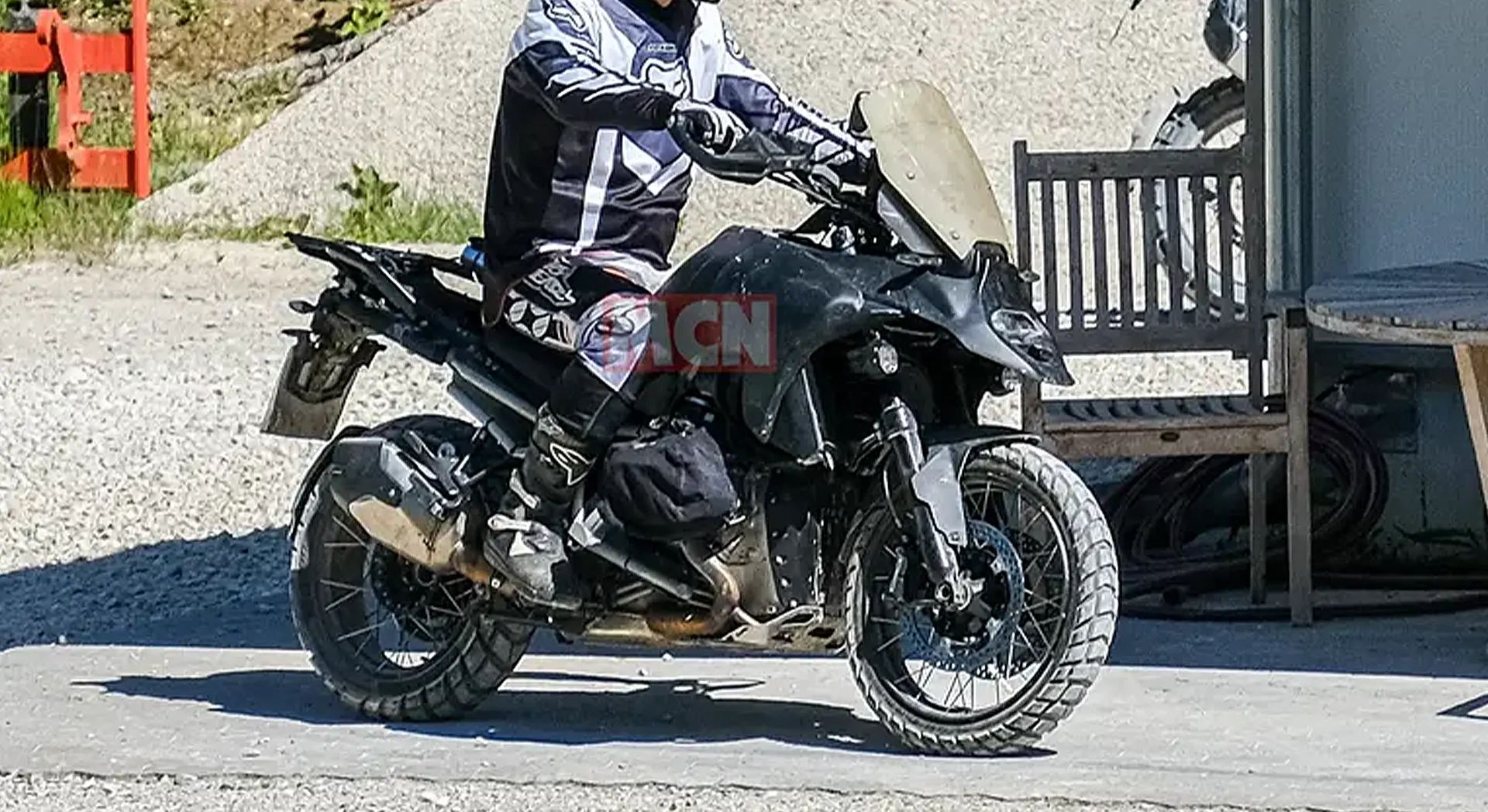 Teaser BMW R1300 GS yang Akan Diluncurkan Minggu Depan 1 Spy Shot BMW R1300 GS