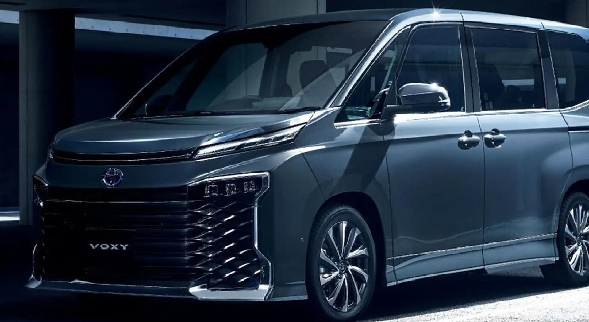 Nissan Serena e-Power Jadi Rival Baru Bagi Toyota Voxy 1 Toyota Voxy Otosia