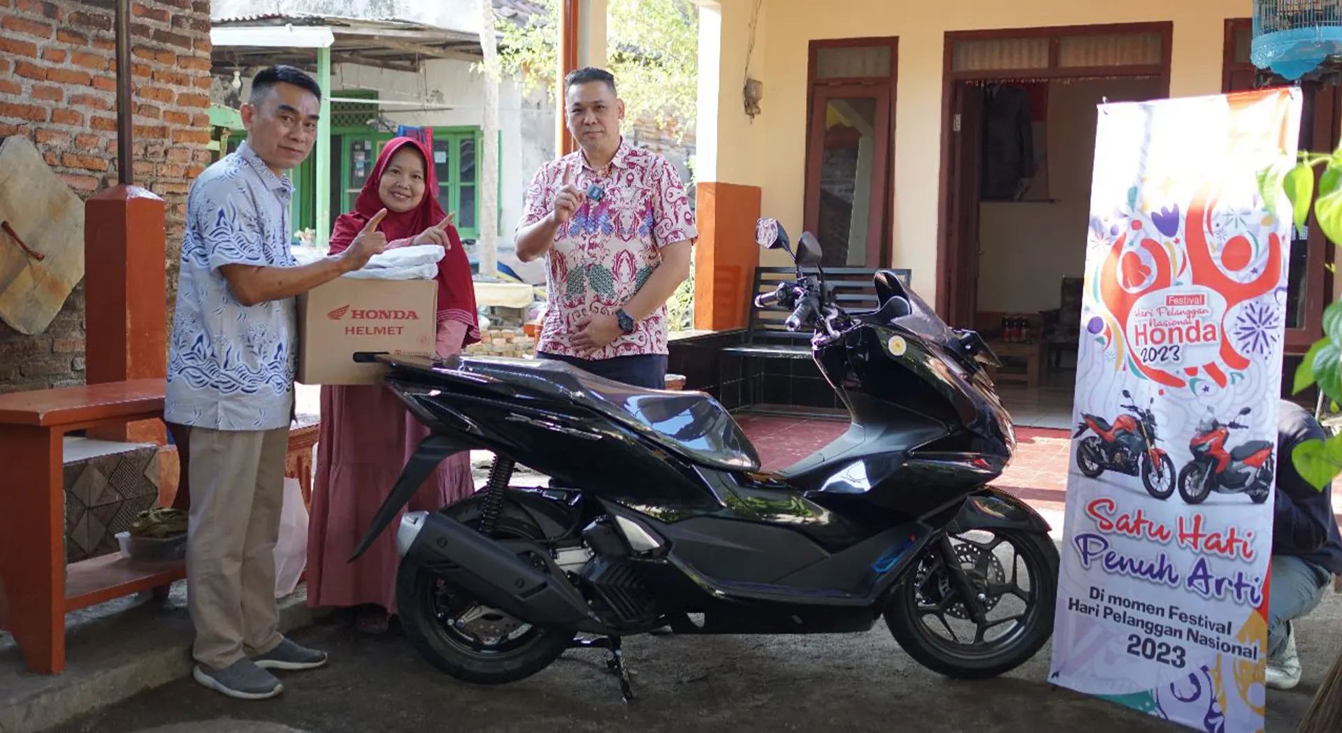 MPM Honda Jatim Datangi Konsumen untuk Memperingati Hari Pelanggan Nasional 1 Honda Rayakan Hari Pelanggan Nasional