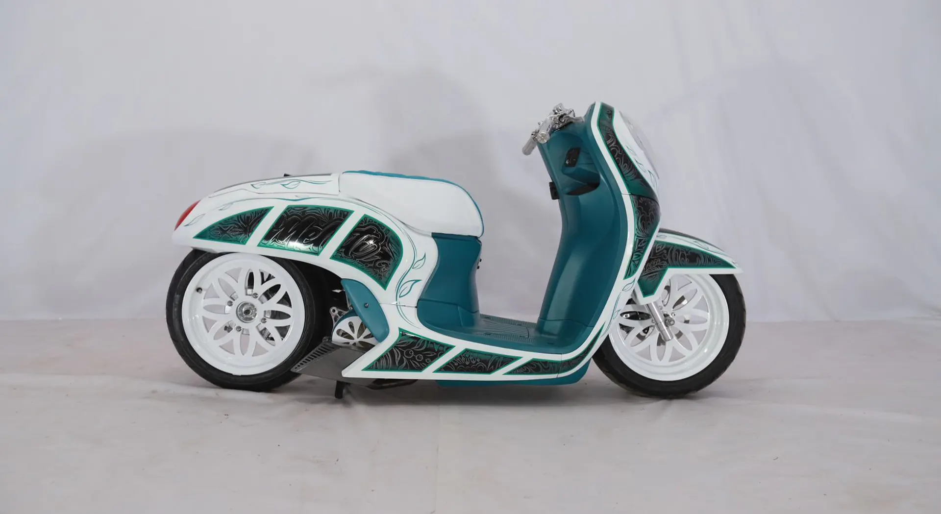 Hasil Karya Para Juara di Final Battle Honda Modif Contest 2023 3 Hasil Karya Para Juara di Final Battle Honda Modif Contest 2023
