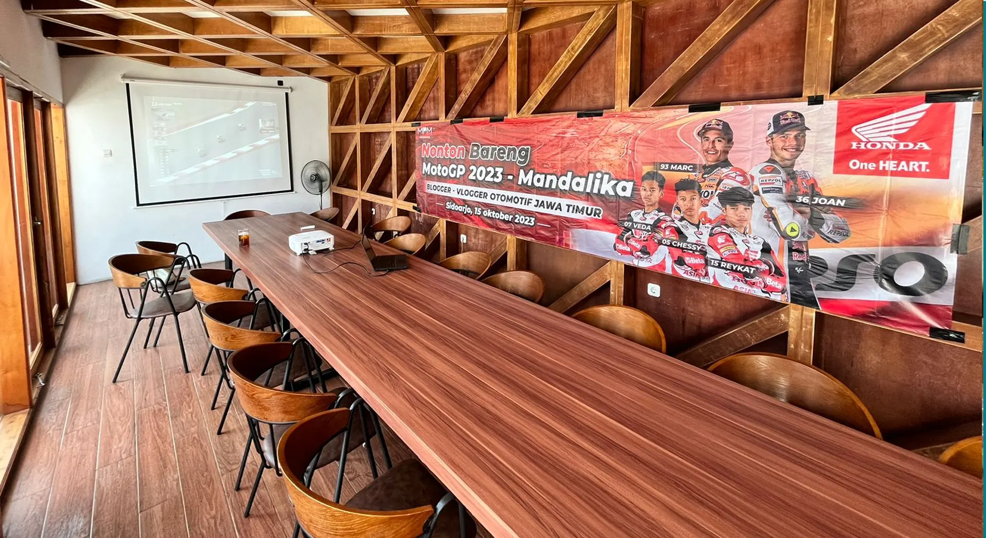 Nonton Bareng MotoGP Mandalika 2023 Bersama MPM Honda Jatim 1 Nonton Bareng MotoGP Mandalika 2023 MPM