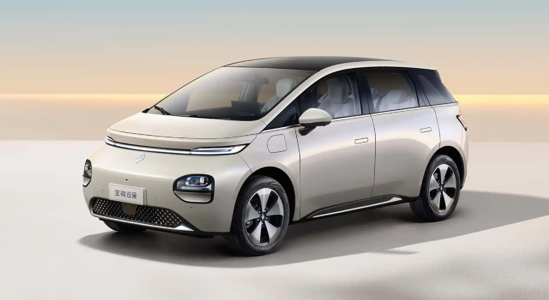 MG Motor Bakal Hadirkan Kembaran Wuling Cloud EV? 1 Wuling Cloud EV InsideEVs