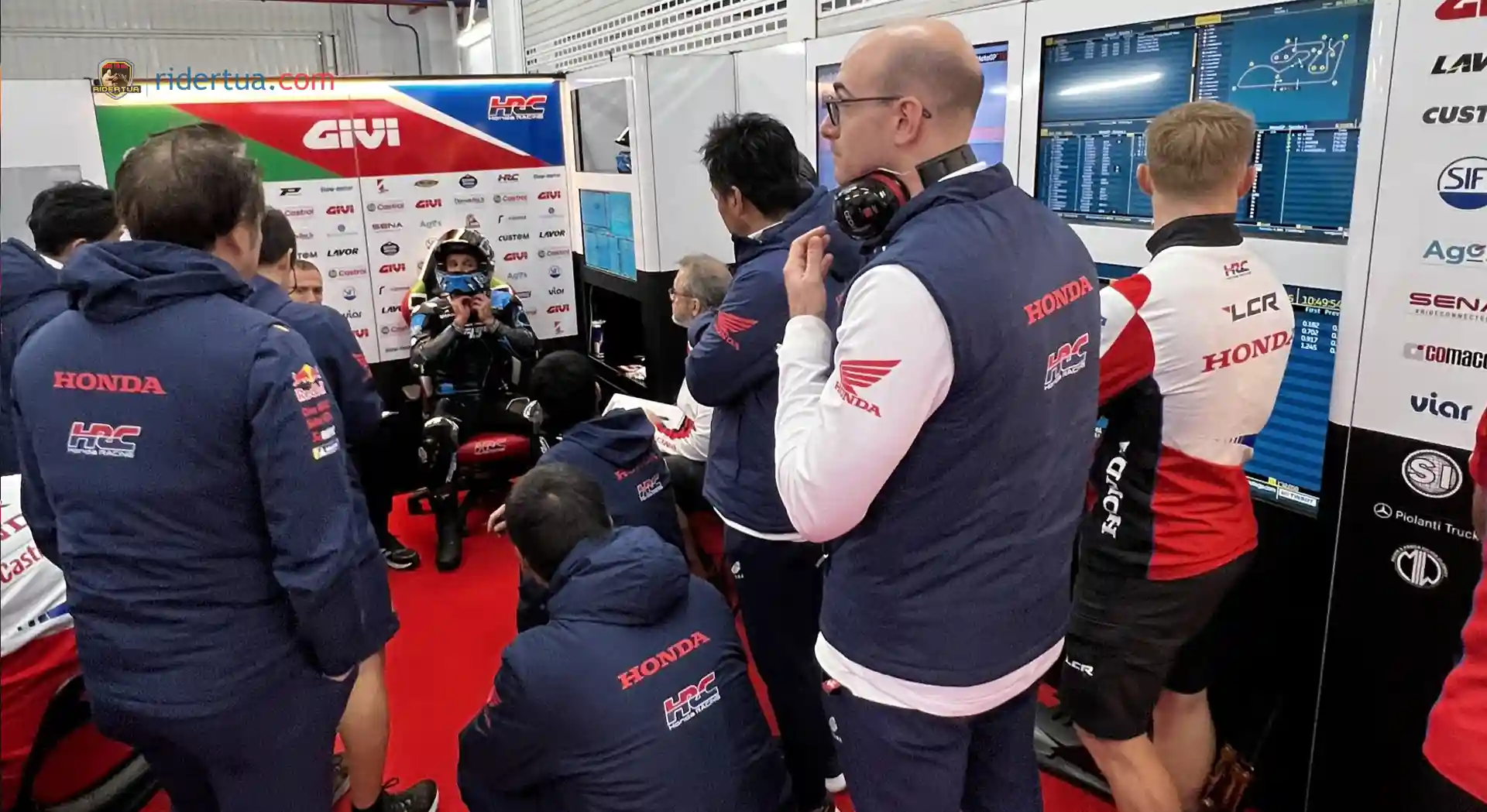Johann Zarco Yakin dengan Performa Honda, Bisa Lebih Baik dari Marquez Tahun ini! 1 Johann Zarco - LCR Honda