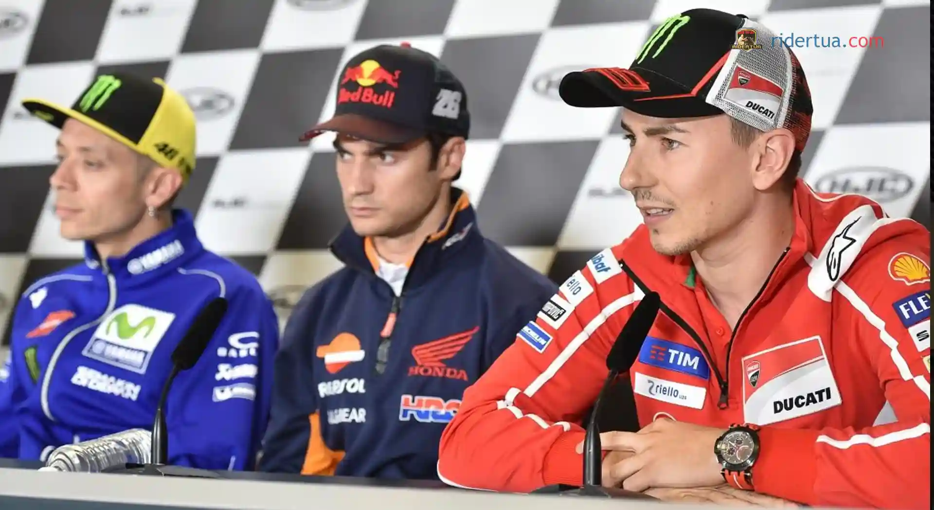 KTM Tech3: Acosta Pembalap Terbaik Kami 1 Jorge Lorenzo - Dani Pedrosa - Valentino Rossi