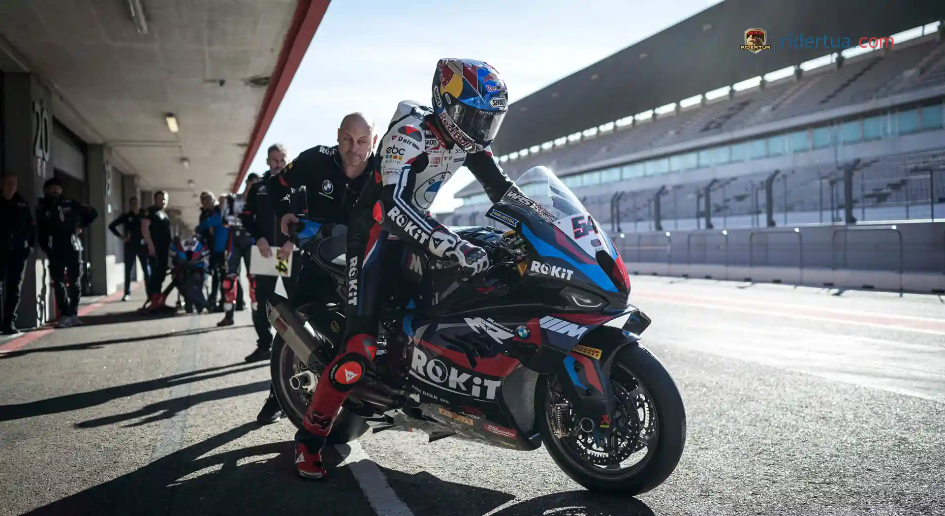 Toprak Razgatlioglu Merasakan Kemajuan Pada Tes BMW di Valencia 1 Toprak Razgatlioglu