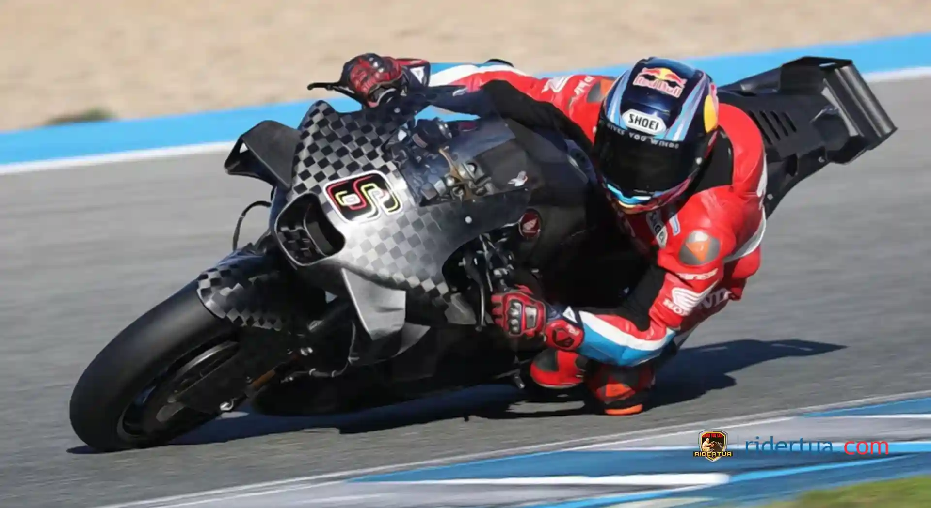 Stefan Bradl : Masukan dari Dua Mantan Pembalap Ducati Sangat Positif dan Penting Bagi Honda 2 Stefan Bradl Jerez RC213V 2024