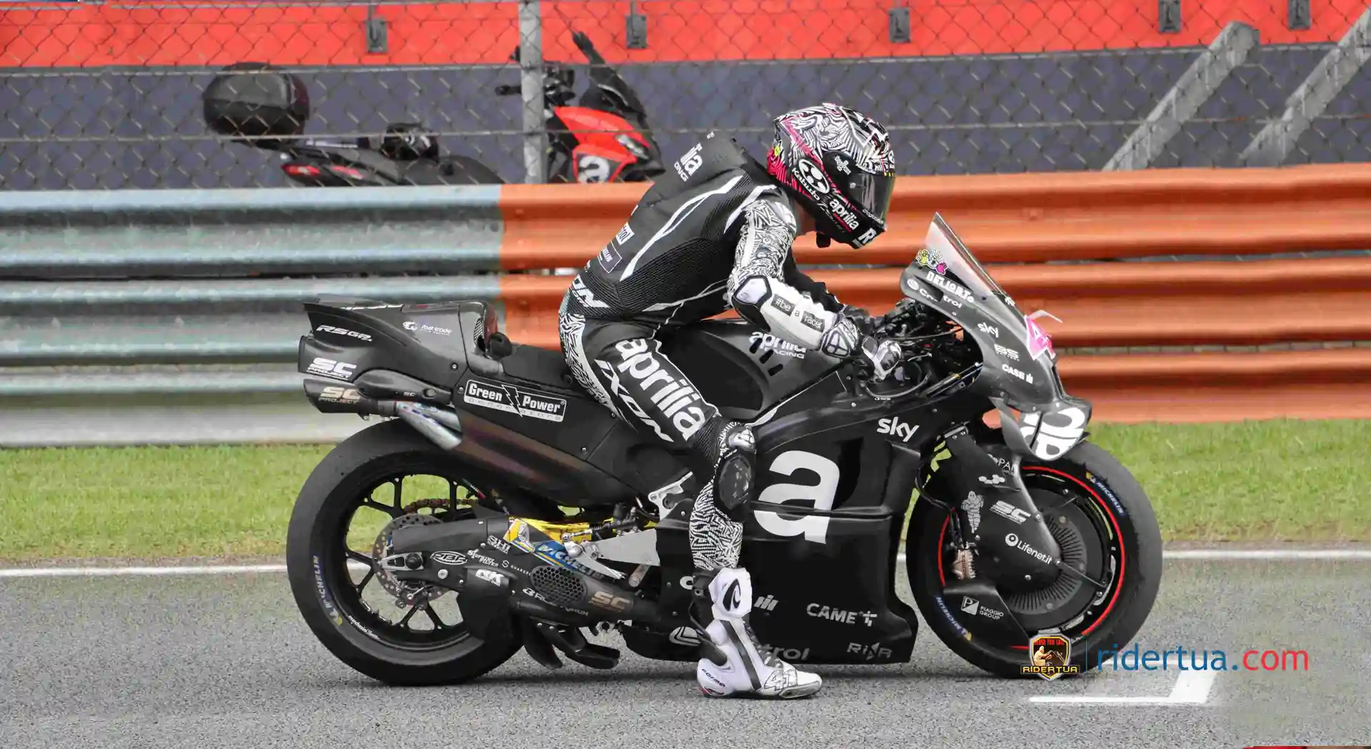 Aleix Espargaro : Titik Lemah Aprilia pada Mesinnya 1 Aleix Espargaro