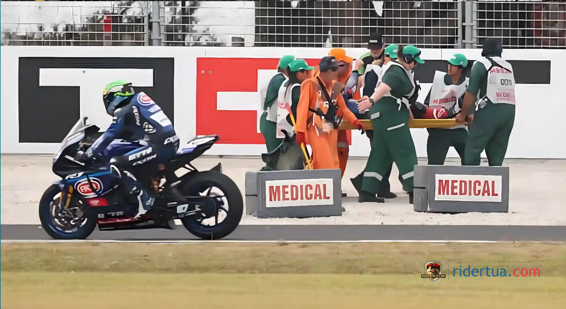 Danilo Petrucci : Highside Rea Sangat Buruk dan Kemudian Gardner Menabrak Motornya 1 Jonathan Rea - Crash - Phillip Island