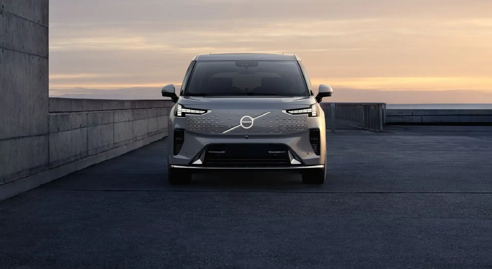 Volvo Memulai Produksi MPV Listriknya, Siap Dijual? 1 Volvo Memulai Produksi MPV Listriknya, Siap Dijual?