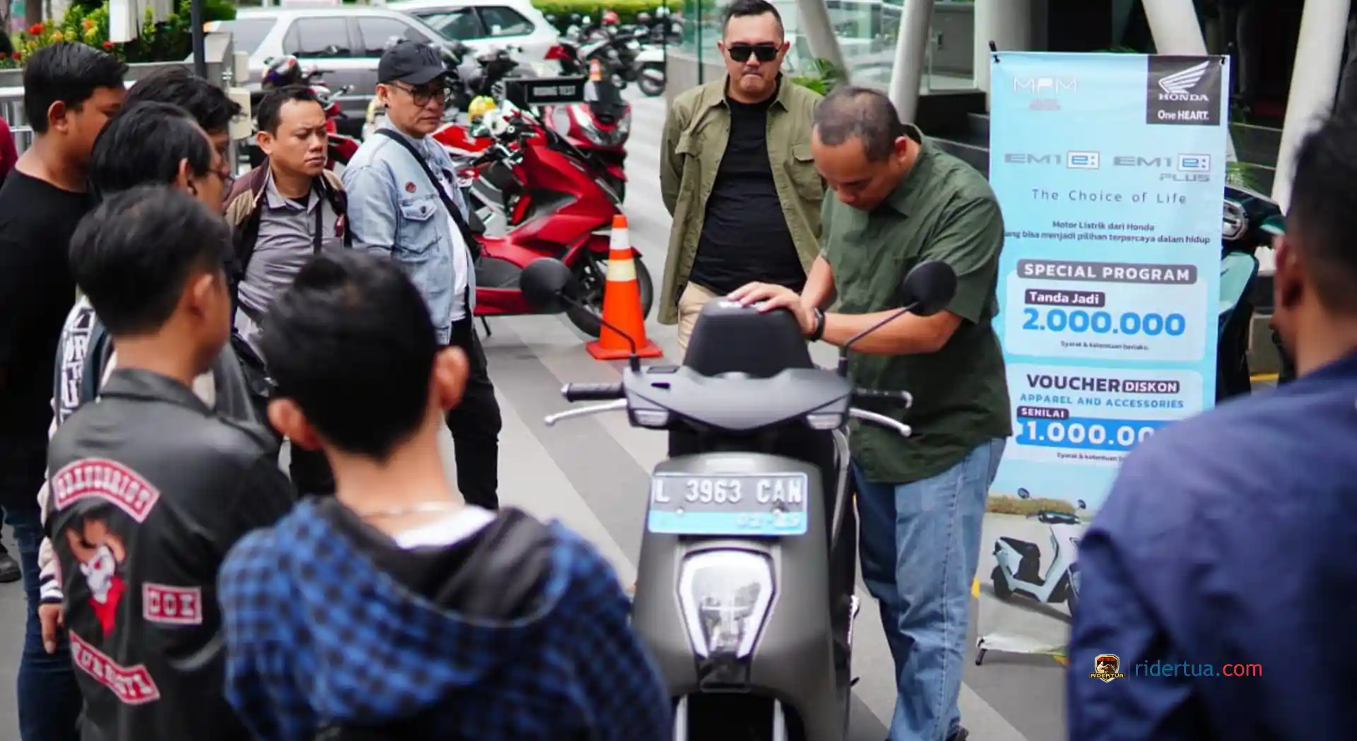 Honda Surabaya Community Gets to Know More About Honda EM1 e: Technology 1 Honda Surabaya Community Gets to Know More About Honda EM1 e: Technology