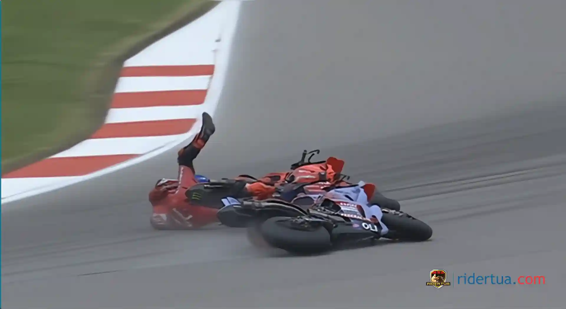 Pecco Bagnaia - Marc Marquez's First Clash : Proof That Satellite Team Doesn't Help Official Team 1 Marc Marquez - Pecco Bagnaia - Racing Incident Portugal 2024