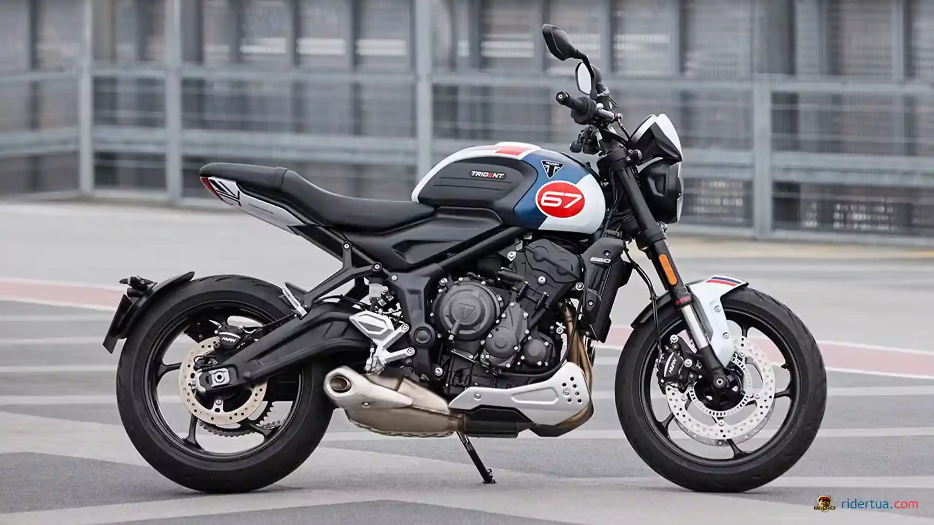 Terinspirasi dari Motor Balap Lawas, Triumph Rilis Trident 660 Triple Tribute Edition 1 Terinspirasi dari Motor Balap Lawas, Triumph Rilis Trident 660 Triple Tribute Edition
