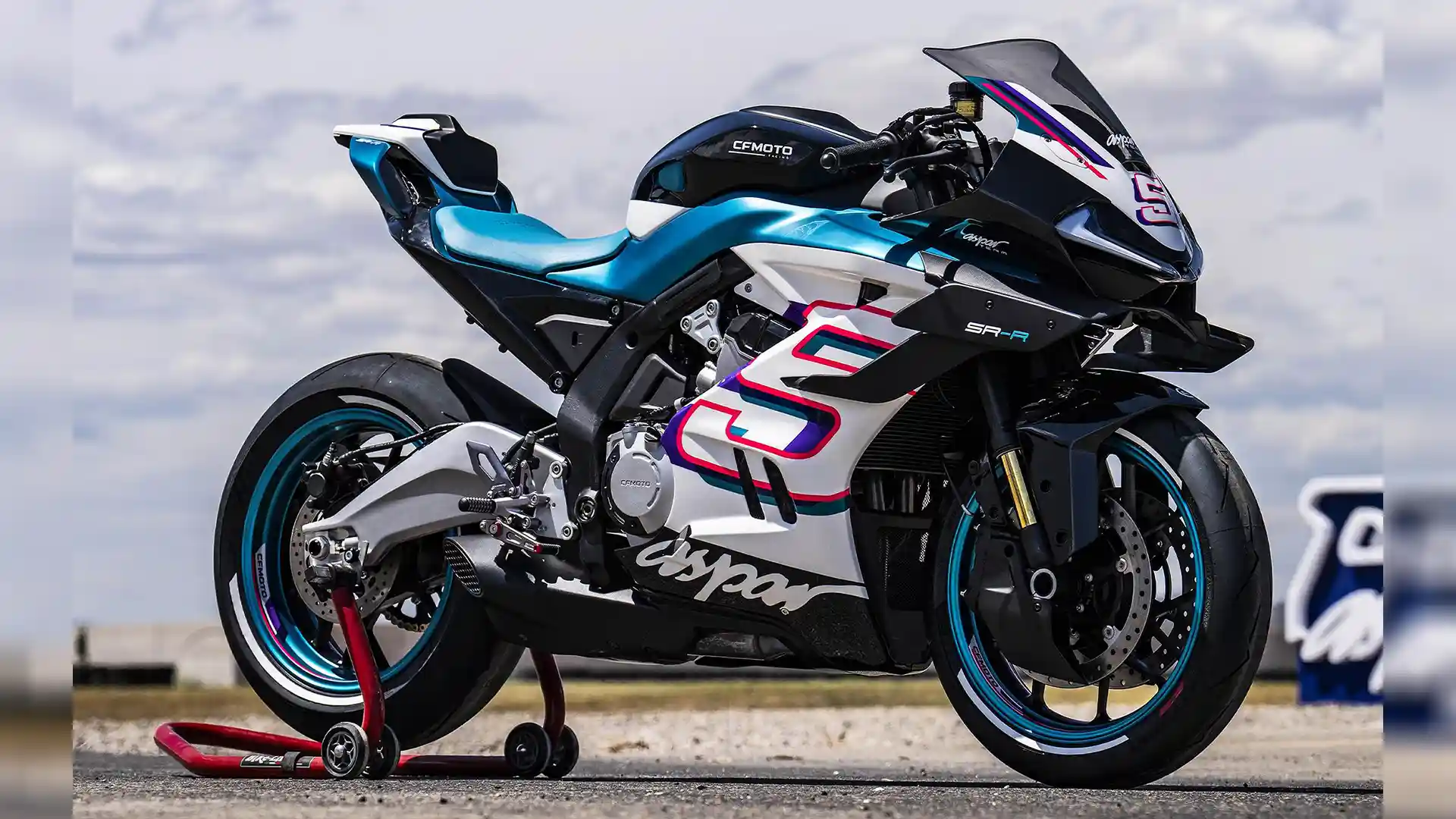 Inikah Wujud Versi Produksi Sportbike CFMoto 675 SR? 1 Inikah Wujud Versi Produksi Sportbike CFMoto 675 SR?
