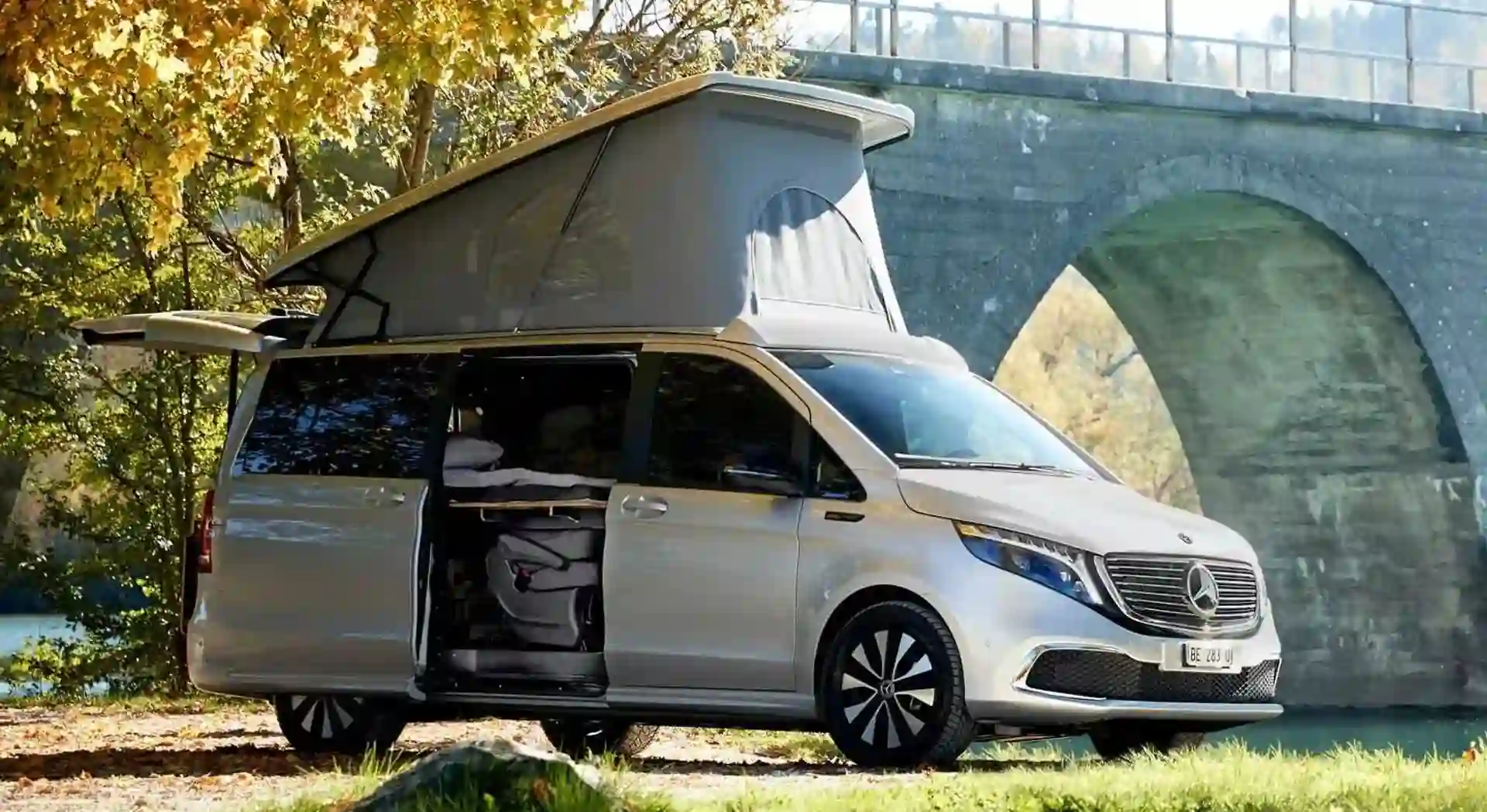 Mercedes-Benz Tertarik Menjual Minibus Listrik? 1 Mercedes-Benz Tertarik Menjual Minibus Listrik?