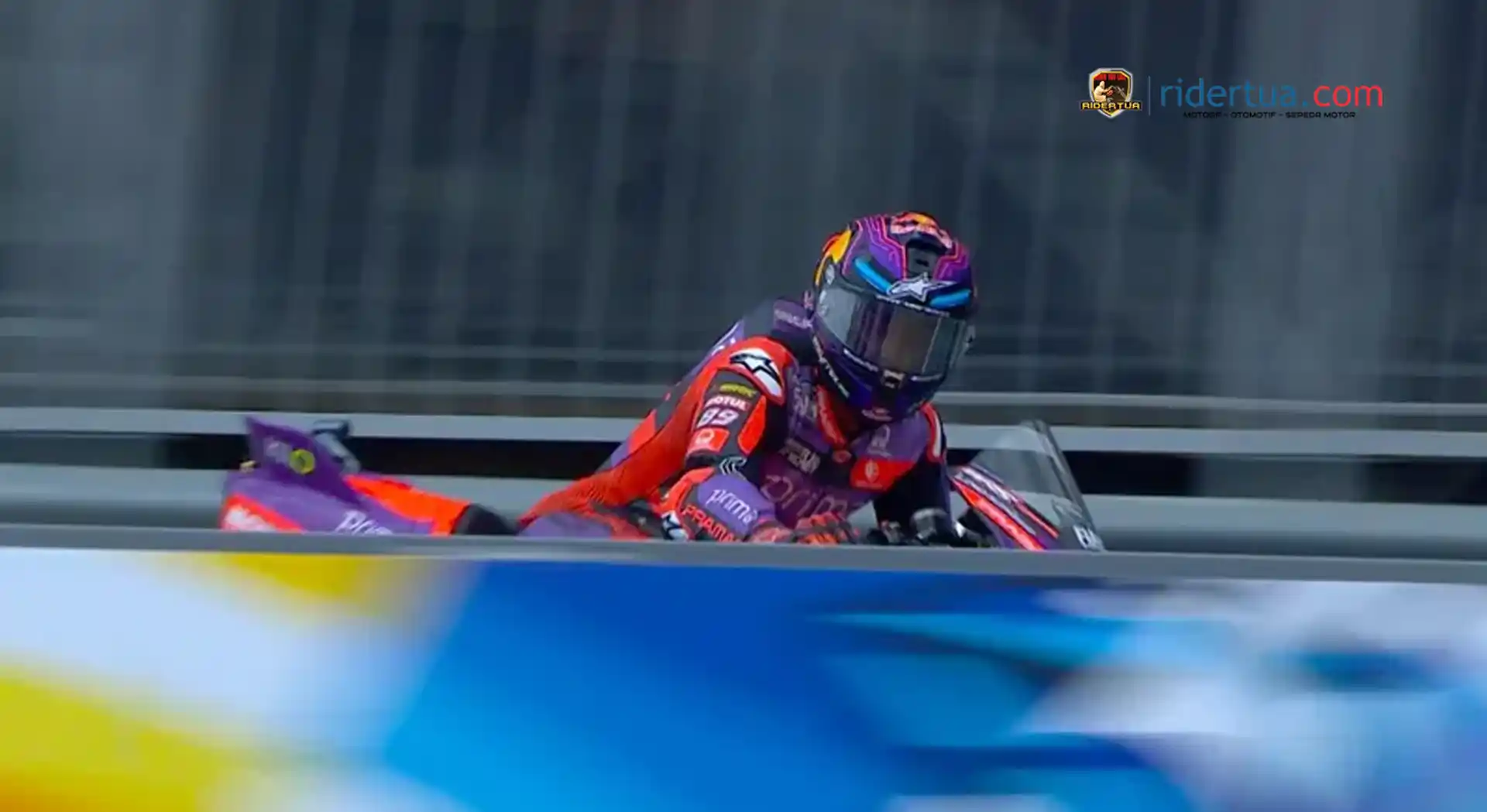 Belum Pernah Diungkap, Alasan Terbaru Jorge Martin Kenapa Masuk Pit Duluan: Kaki Pecco Turun! 1 Jorge Martin Masuk Pit Duluan