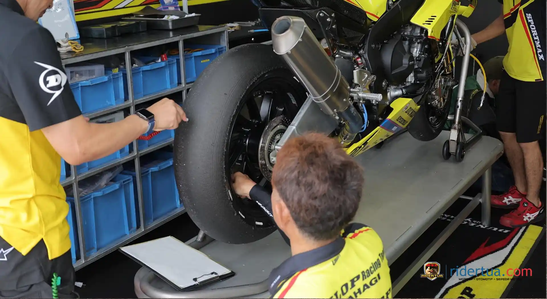 Kolaborasi Dunlop Racing Team dan Yahagi : Modifikasi untuk Pengembangan Ban Dunlop 1 Kolaborasi Dunlop Racing Team dan Yahagi