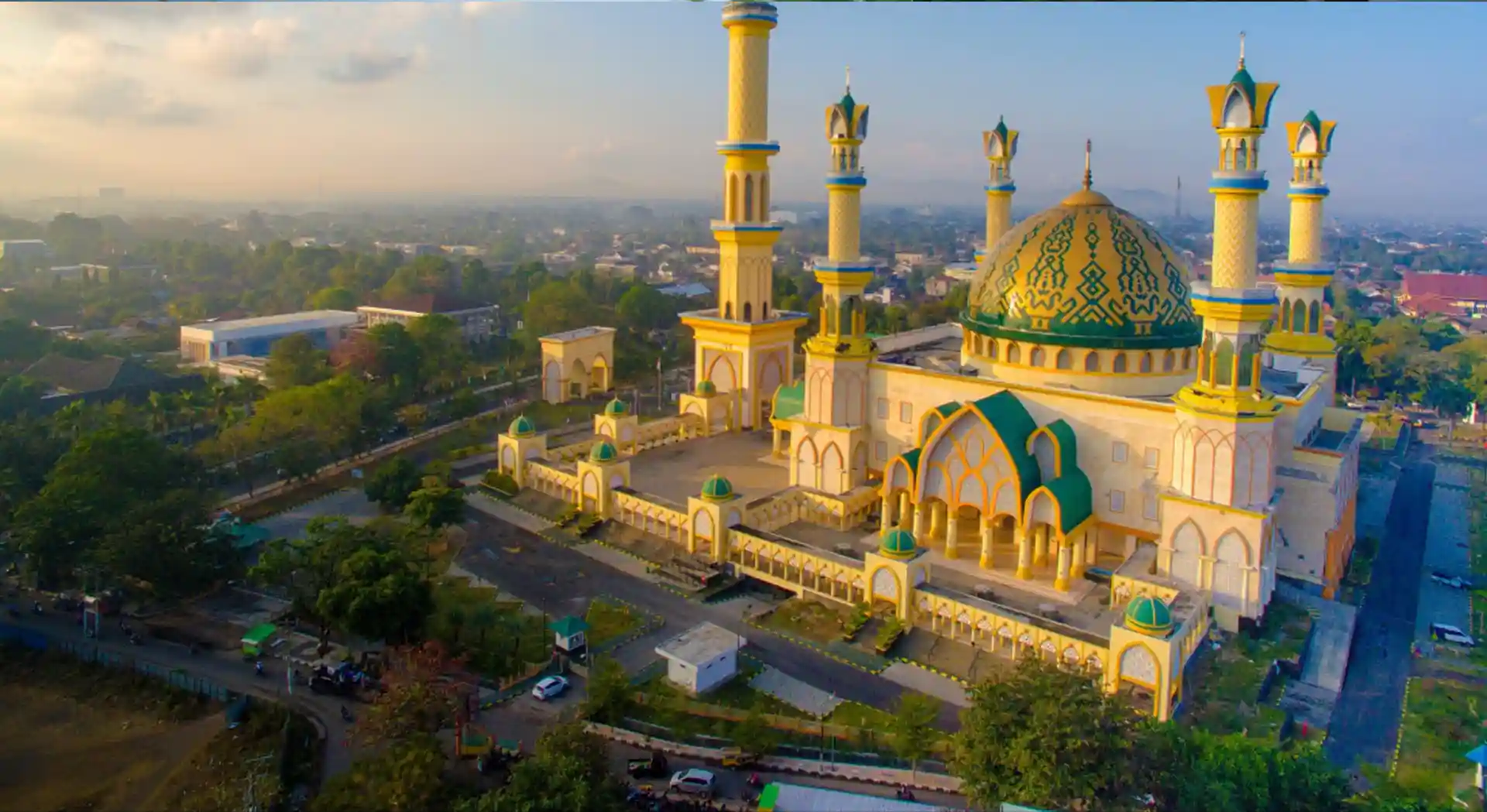 Putaran ke-15 Mandalika: Motor MotoGP Menderu di 'Pulau Seribu Masjid' 2 Nusa Tenggara Barat, Lombok