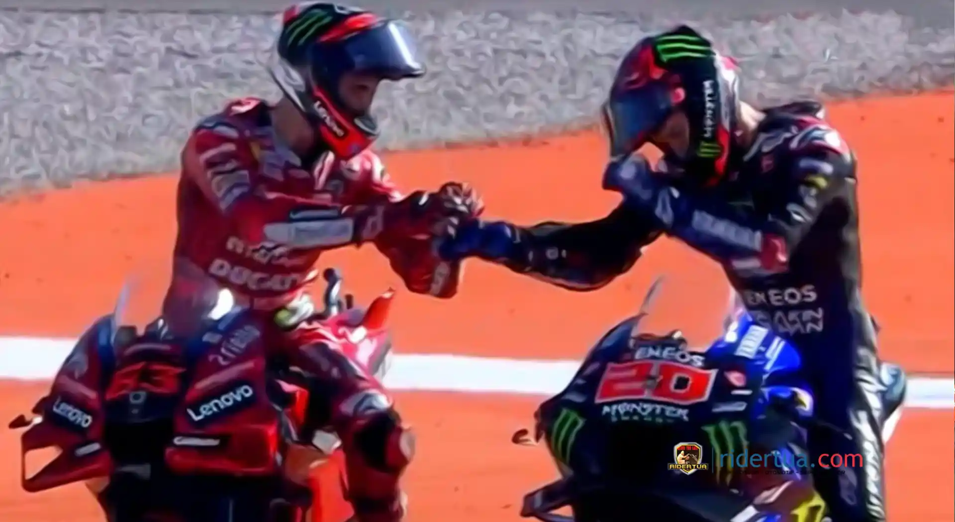 Pecco Bagnaia Tak Remehkan Lawan: Saya Tidak akan Mengesampingkan Kemungkinan Melawan Fabio Quartararo Pada 2025 1 Pecco Bagnaia - Fabio Quartararo