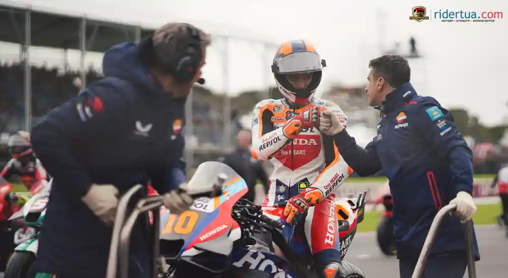 Luca Marini : Marc Marquez Mendorong Saya ke Kerb Sehingga Saya Kehilangan Beberapa Posisi 1 Luca Marini