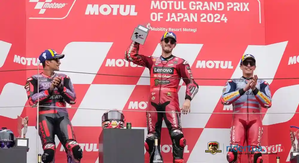 Pecco Bagnaia Harus Tundukkan Marquez dengan Motor Sama untuk Jadi Legenda Sejati 2 Pecco Bagnaia - Jorge Martin - Marc Marquez - Podium Jepang 2024
