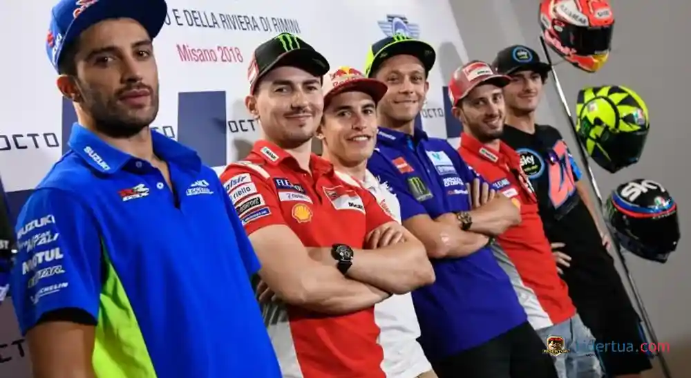 Kilas Balik MotoGP 2018, Valentino Rossi Tolak Jabat Tangan Marquez: 'Tidak Perlu'... Ada Pecco Jadi Saksi Hidup! 3 Valentino Rossi - Marc Marquez - Pecco Bagnaia