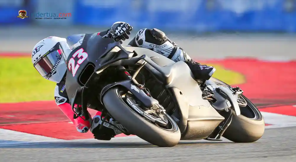 Enea Bastianini dan Maverick Vinales Bertolak Belakang..! 1 Enea Bastianini