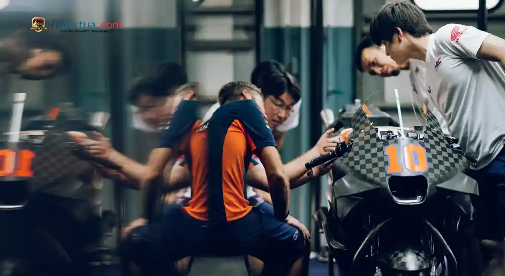 Luca Marini : Honda Membuat Lebih Banyak Peningkatan Ketimbang Yamaha Tapi... 1 Luca Marini - Repsol