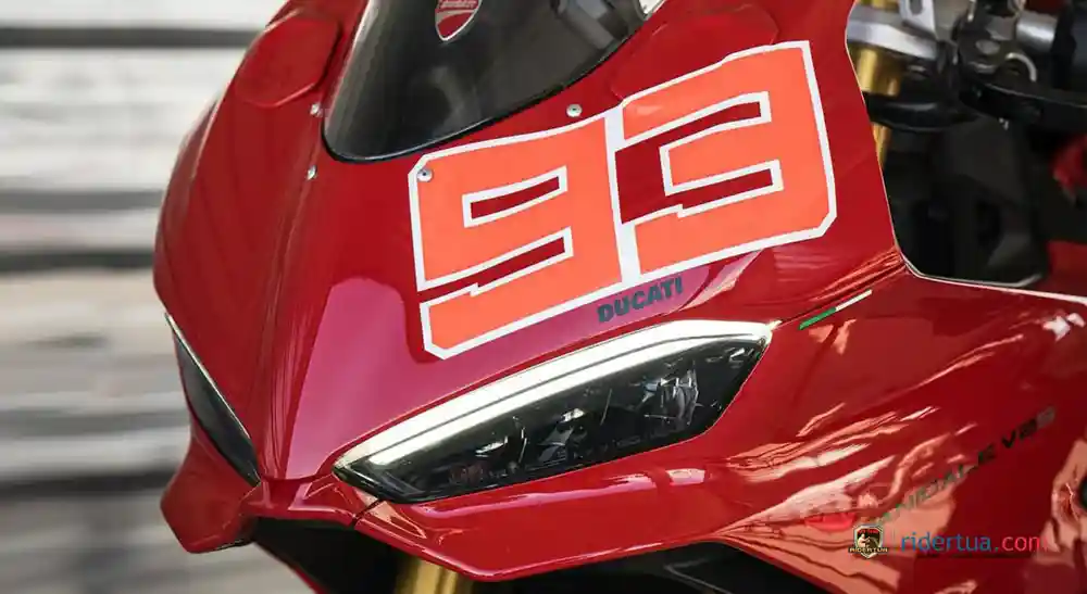 Marc Marquez Pecahkan Rekor Saat Latihan dengan Supersport Panigale V2 1 Ducati Panigale V2 Marc Marquez