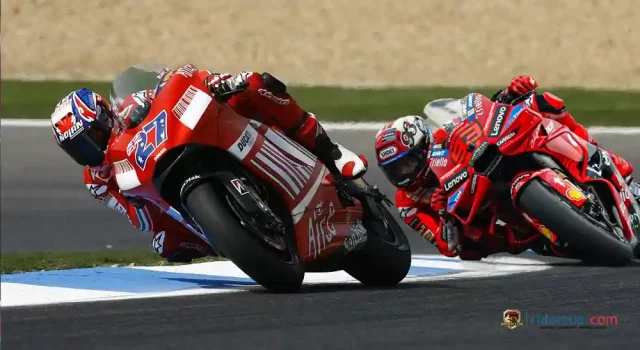 Casey Stoner - Marc Marquez