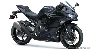 Motor Sport 4 Silinder, Kawasaki Ninja ZX-25R SE 2025 Hadir dengan Pembaruan