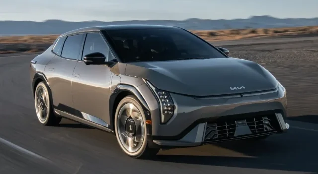 Kia EV4 Electrek Kia EV4 Electrek