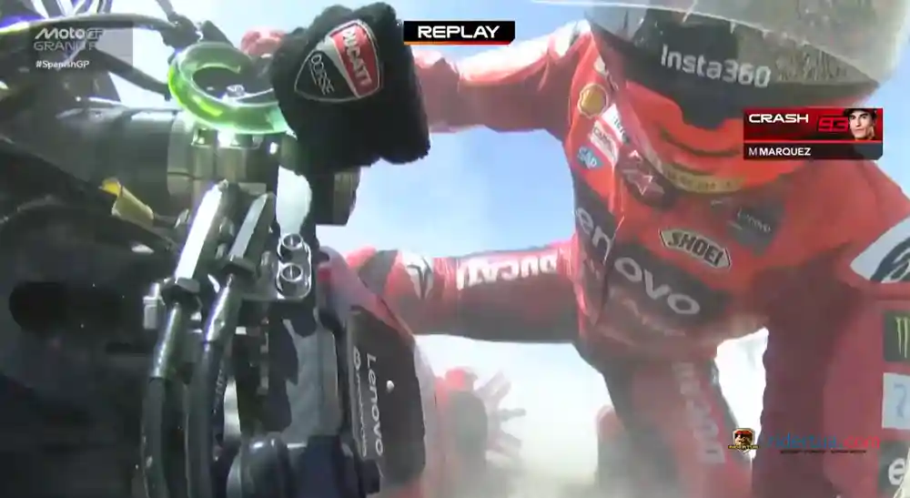 Marc Marquez : Terlalu Percaya Diri, Kedepannya Saya Harus Lebih Berhati-hati 1 Marc Marquez - Crash Jerez