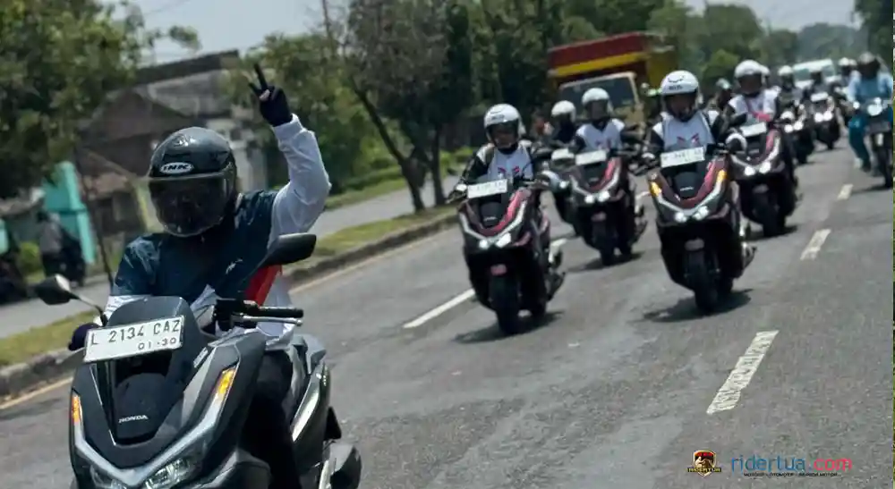 Rasakan Pengalaman 'Terkoneksi' di Perjalanan, MPM Honda Mengadakan New Honda PCX160 Media Exploration 1 Rasakan Pengalaman 'Terkoneksi' di Perjalanan, MPM Honda Mengadakan New Honda PCX160 Media Exploration