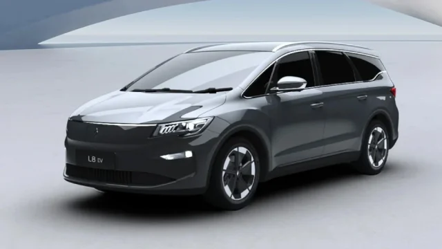 Aletra L8 EV 1 Merek mobil Aletra L8 EV