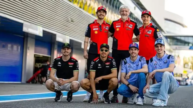 Gigi Dall'Igna - Pecco Bagnaia - Marc Marquez - Alex Marquez - Fermin Aldeguer - Franco Morbidelli - Fabio Di Giannantonio Gigi Dall'Igna - Pecco Bagnaia - Marc Marquez - Alex Marquez - Fermin Aldeguer - Franco Morbidelli - Fabio Di Giannantonio