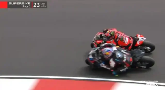 Toprak Razgatlioglu - Nicolo Bulega Toprak Razgatlioglu - Nicolo Bulega