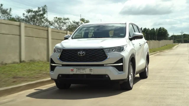 Toyota Kijang Innova Zenix HEV Top Gear Philippines Penjualan mobil hybrid Toyota Kijang Innova Zenix HEV Top Gear Philippines